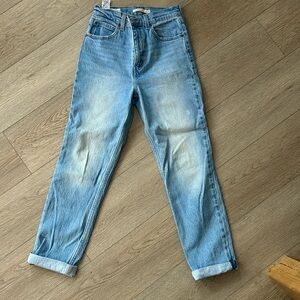 Levi’s 70’s High slim straight leg jean size 25